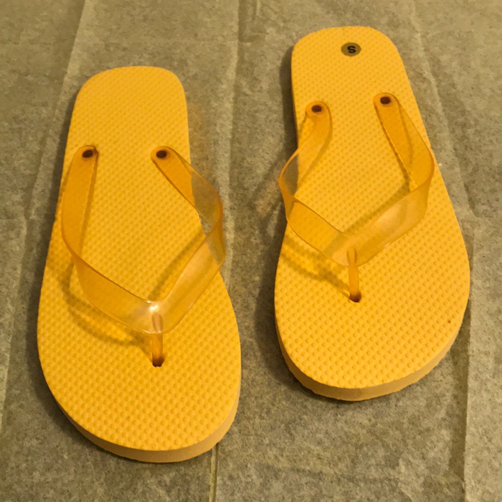 Old navy flip flops